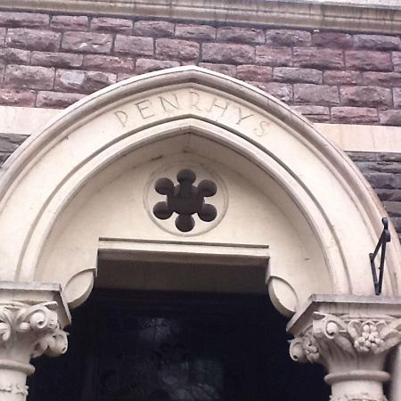 Penrhys Hotel Cardiff Bagian luar foto